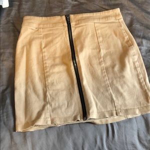 Mini zip up skirt